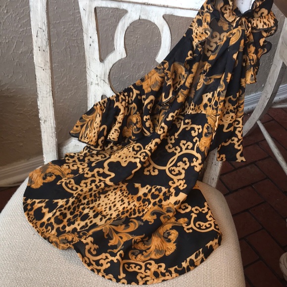 One shoulder ruffle sheer shirt - Picture 8 of 8